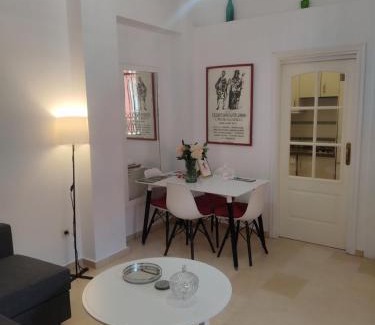 San Bartolome Apartment | Apartamento con piscina con vistas a la giralda CENTRO Wifi
