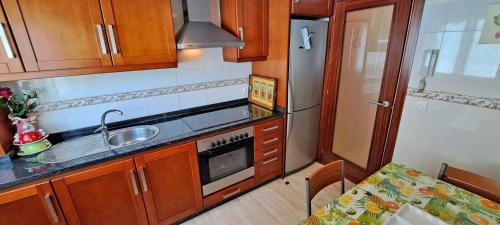 Palmeira Apartment | Apartamento con playa, piscina y pista de tenis