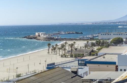 Marbella Apartment | Apartamento con WiFi al lado de la playa
