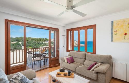 Cala Marcal Apartment | Apartamento Corb Mari 2 en la playa Cala Marsal!
