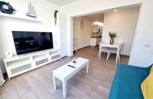 Costa Teguise Apartment | Apartamento DINO 10 PLAYA ROCA