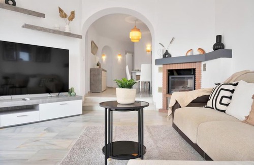 Mijas Apartment | Apartamento elegante y minimalista en Calahonda - PUENTE 3 408