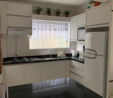 Bombas Apartment | Apartamento em Bombinhas - 120 metros da praia