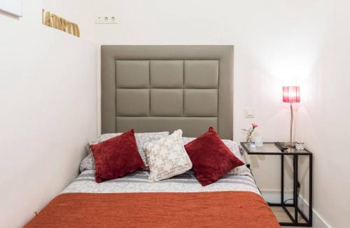 Embajadores Apartment | Apartamento en Calle Relatores