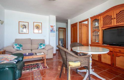 Nerja City Centre Apartment | Apartamento en Edificio Torresol, 1ª linea de playa en Nerja