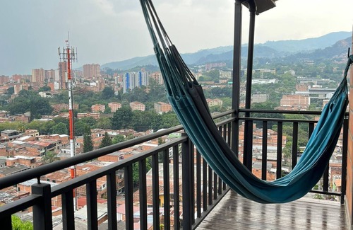 San Javier Apartment | Apartamento En La Comuna 13