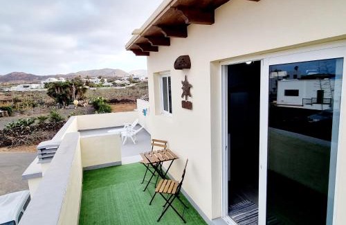 Haria Apartment | Apartamento en Mala con vista al mar
