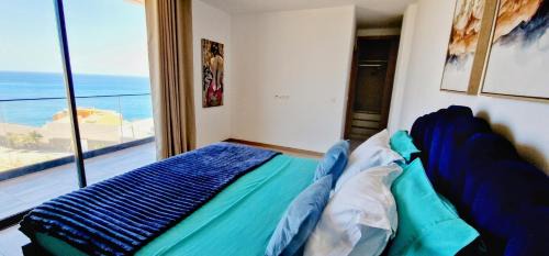 Praia Apartment | Apartamento encantador com piscina e vista mar