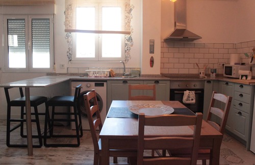 Cangas de Onis Apartment | Apartamento Escarlata Para 5 Personas en el Centro de Cangas de Onís