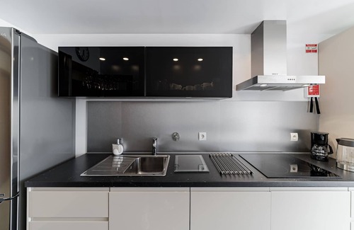Canico Apartment | Apartamento espaçoso com piscina e vista mar, Caniço VI