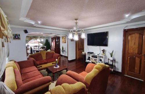 Cuenca Apartment | Apartamento espacioso y super cómodo Batan Shopping