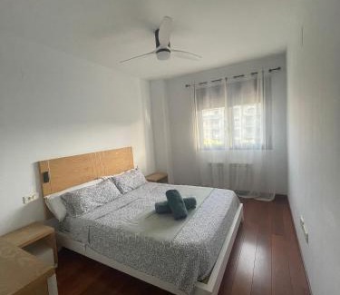 Figares Apartment | Apartamento Fórum - Ciencias