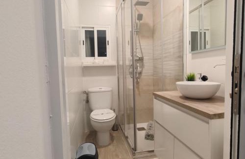 La Pineda Apartment | APARTAMENTO FAMILIAR a 100 mts de la Playa Reformado 2025 con WIFI
