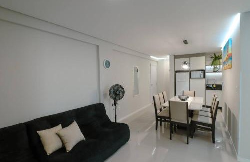 Praia da Armacao do Itapocoroi Apartment | Apartamento Familiar III Próximo Beto Carrero e Praia