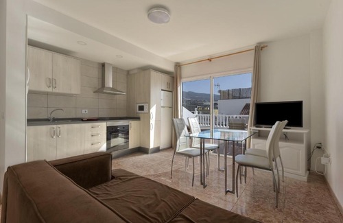 Playa San Juan Apartment | Apartamento Gaviota