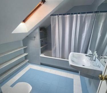Las Campas y San Claudio Apartment | Apartamento Los Pilares
