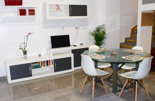 El Cabanyal Apartment | Apartamento Luminoso cerca de la PLAYA y PUERTO