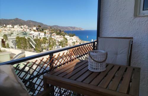 Nerja Apartment | Apartamento Lunamar Nerja Seaviews & Communal Pool