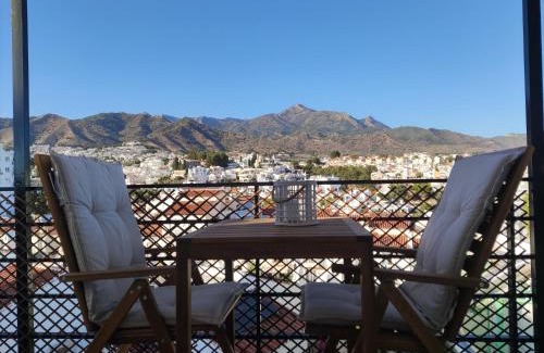 Nerja Apartment | Apartamento Lunamar Nerja Seaviews & Communal Pool