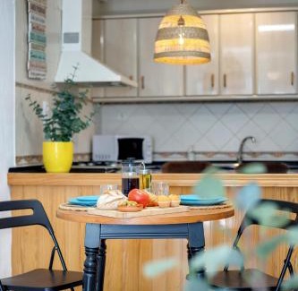 Sayalonga Apartment | Apartamento Nispero with shared roofterrace