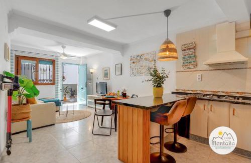 Sayalonga Apartment | Apartamento Nispero with shared roofterrace