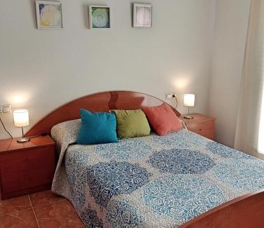 Castell de Ferro Apartment | Apartamento playero con vistas a la montaña
