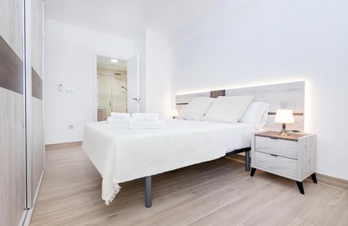 Fuengirola City Centre Apartment | Apartamento Puerto Sol y Mar