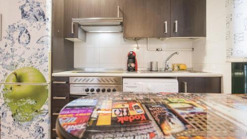 Province of Toledo Apartment | Apartamento Salto del caballo con Parking Incluido - Living Toledo