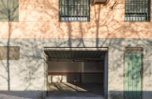 Province of Toledo Apartment | Apartamento Salto del caballo con Parking Incluido - Living Toledo