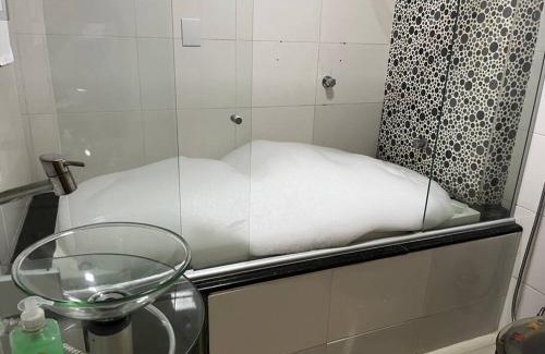 Amaralina Apartment | Apartamento Salvador/200m da praia.