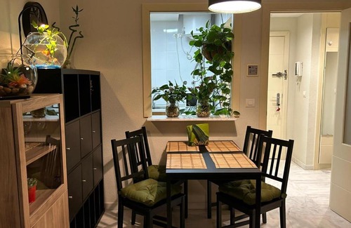 Sevilla Este Apartment | Apartamento Suite Torre Alta Parking Gratis