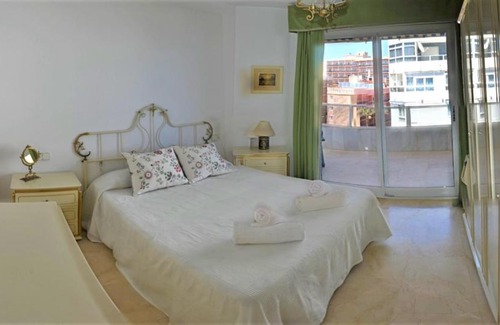 Carihuela Apartment | Apartamento Trópico
