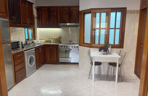Mindelo Apartment | Apartamento Varanda Azul - espaçoso apartamento no centro da cidade do Mindelo