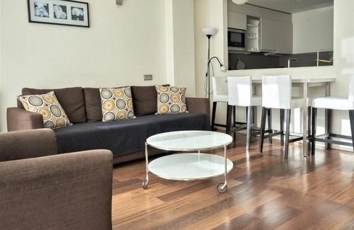 Sant Gervasi Apartment | Apartamento Via Augusta 153
