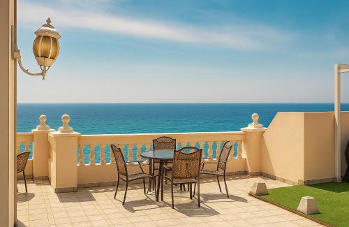 Nerja City Centre Apartment | Apartamentos Balcon de Carabeo