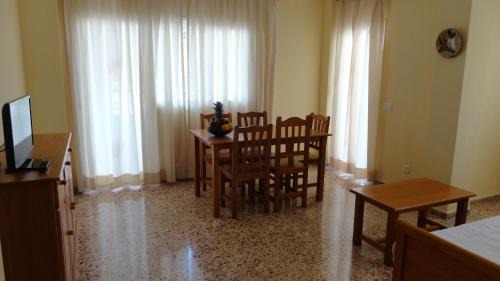 Cala Llonga Apartment | Apartamentos Cala Llonga