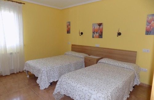 San Pedro de la Ribera Apartment | Apartamentos Las Llábanas