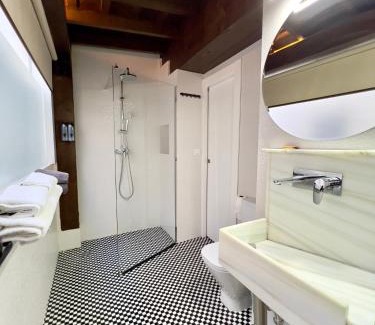 Central District Apartment | Apartamentos Real Suites Realejo