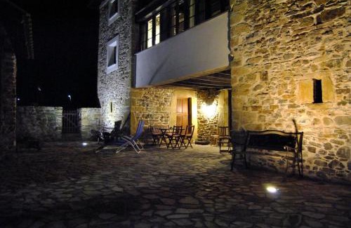 Yerbo Apartment | Apartamentos Rurales Ca Lulón