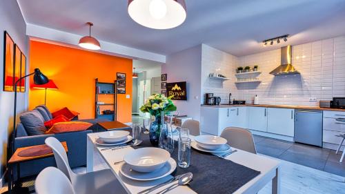 Swieradow-Zdroj Apartment | Apartamenty 11-go 26 i 22 Listopada by Royal Aparts