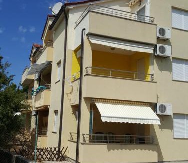 Srima Apartment | Aparteman Alter Ego