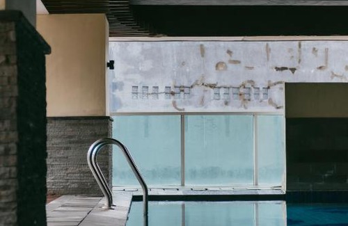 Pasirkaliki Apartment | Apartemen La Grande Kota Bandung BIP Mall Pool Netflix