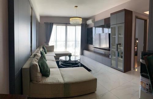 Bumi Serpong Damai Apartment | Apartemen SkyHouse 3 BR Bristol 10th Floor
