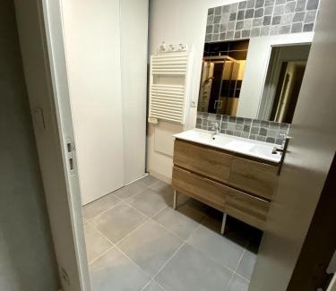 Angouleme Apartment | Apartement entier - 8 personnes - Angoulême