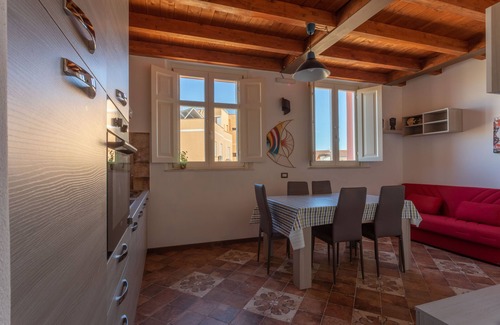 Oristano Historic Centre Apartment | apartement for 6 person with pool