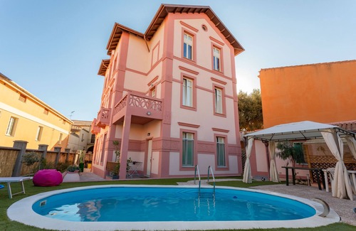 Oristano Historic Centre Apartment | apartement for 6 person with pool