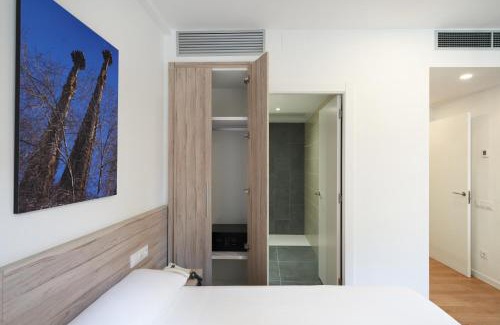 El Putget i Farro Apartment | Aparthotel Augusta