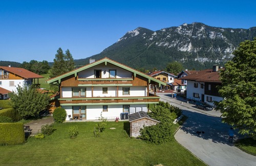 Inzell Apartment | Aparthotel Chiemgaufuchs