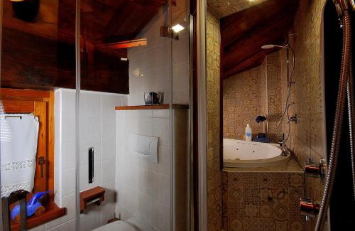 Brusson Apartment | Aparthotel Foyer d'antan SUITE con caminetto hammam o vasca idromassaggio