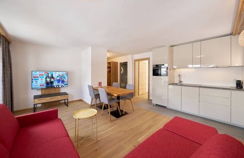 Ravaisch Apartment | Aparthotel Grischuna